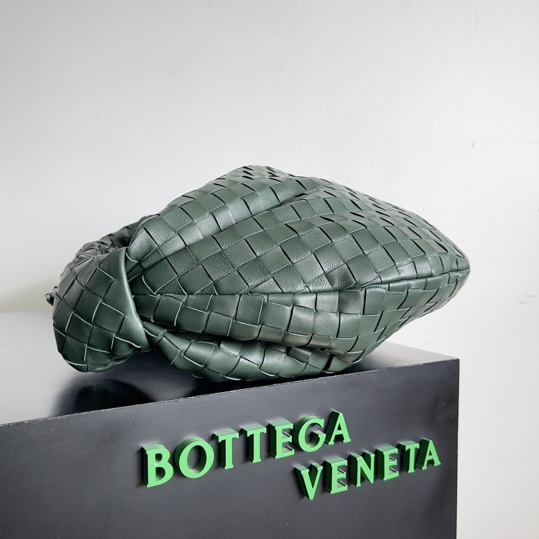 Bottega Veneta Hobo Bags